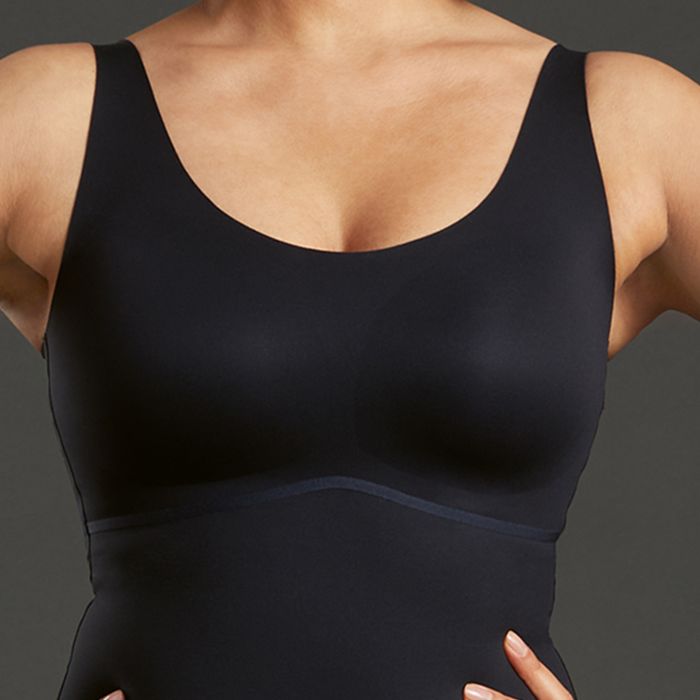 Body senza cuciture con coppette Essential Anita 2 Body senza cuciture con coppette Essential Anita